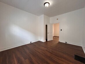 427 Highland St SE in Grand Rapids, MI - Foto de edificio - Building Photo