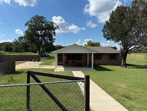 752 Starr Rd in Denison, TX - Building Photo - Building Photo