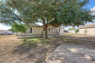 187 Horseshoe Bend Rd in San Marcos, TX - Building Photo - Building Photo