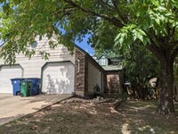 9402 Kempler Dr in Austin, TX - Building Photo - Building Photo