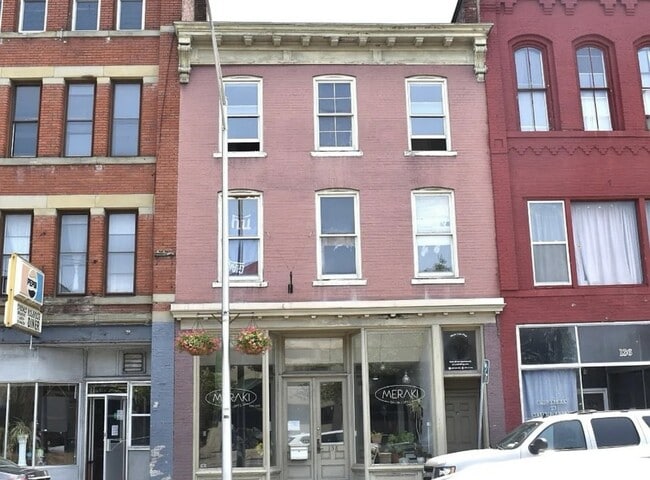 138 Court St