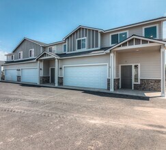 2409 Woolsey Ln in Yakima, WA - Building Photo - Building Photo