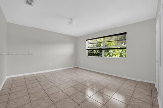 12191 SW 82nd Ave in Miami, FL - Building Photo - Building Photo