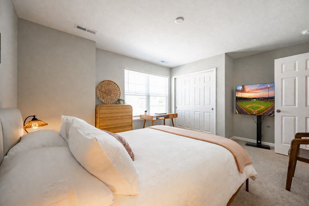 17451 Ebling Trl in Westfield, IN - Foto de edificio