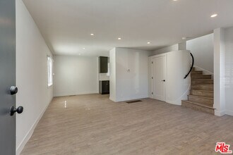 4100 Country Club Dr in Los Angeles, CA - Building Photo - Building Photo
