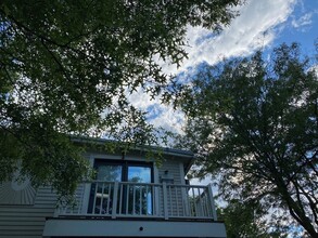 576 Marrett Rd-Unit -1 in Lexington, MA - Foto de edificio - Building Photo