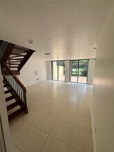 10119 Costa Del Sol Blvd in Doral, FL - Building Photo - Building Photo