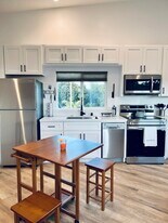 3813 Tennyson St in San Diego, CA - Building Photo