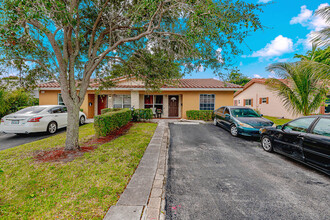 4102 NW 79th Ave in Coral Springs, FL - Building Photo - Building Photo