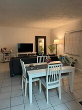 130 Mendoza Ave in Coral Gables, FL - Building Photo - Building Photo