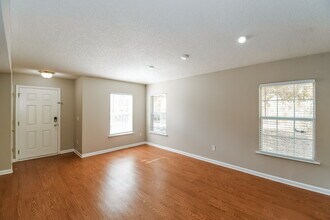 12771 Megan Jean Ct in Jacksonville, FL - Foto de edificio - Building Photo