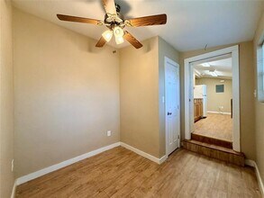 1002 Gregg St in Denton, TX - Building Photo - Building Photo