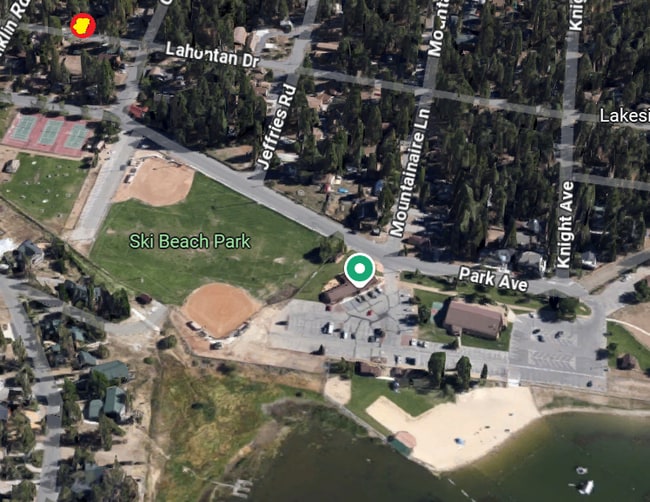 41387 Lahontan Dr in Big Bear Lake, CA - Foto de edificio - Building Photo