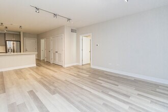 1554 N Talman Ave in Chicago, IL - Building Photo - Building Photo