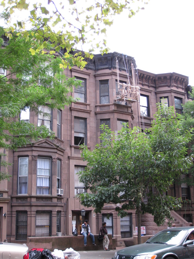 896 Union St in Brooklyn, NY - Foto de edificio - Building Photo