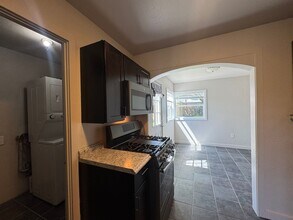 3562 E L St in Tacoma, WA - Building Photo - Building Photo