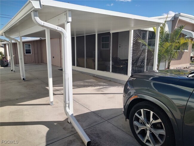 20711 Port Dr in Estero, FL - Building Photo - Building Photo