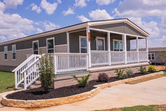 6105 E McKinney St in Denton, TX - Building Photo - Building Photo