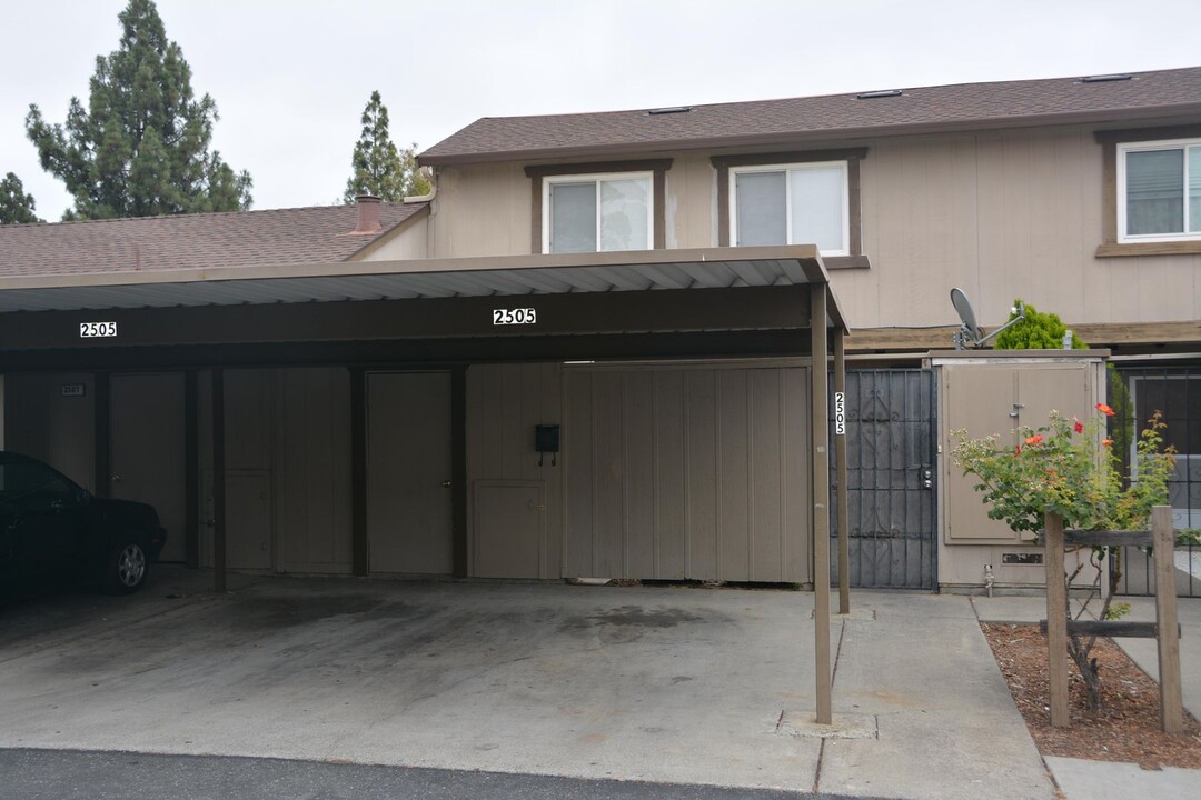 2505 Florida Ln in Antioch, CA - Building Photo