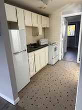 97 Winsor St in Ludlow, MA - Building Photo - Building Photo