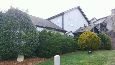 207 Kyfields in Weaverville, NC - Building Photo - Building Photo