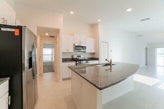 4214 84th Ct E in Palmetto, FL - Building Photo - Building Photo