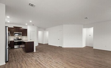 460 Jack Ryan in Kyle, TX - Building Photo - Building Photo