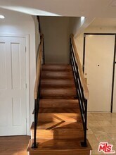 120 S Crescent Dr, Unit 305 in Beverly Hills, CA - Foto de edificio - Building Photo