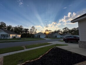 585 Riverwalk Cir in Freeport, FL - Building Photo - Building Photo