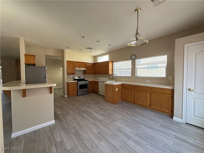property at 5712 N Tropic Mist St