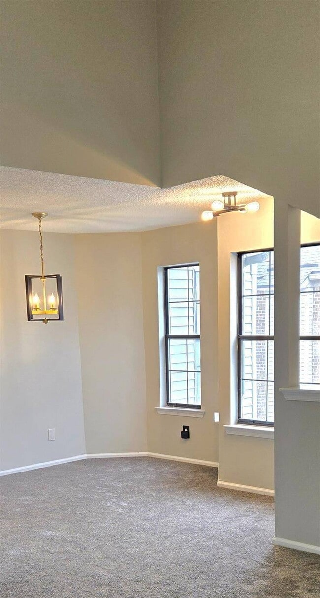 3015 Lighthouse Ln in Sayreville, NJ - Building Photo - Building Photo