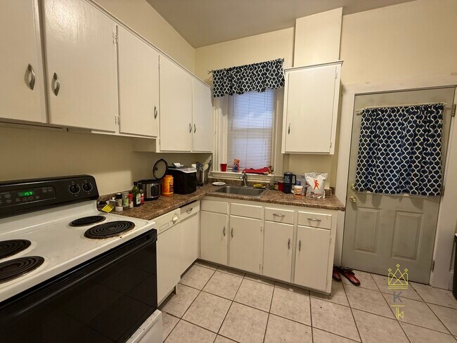 property at 10 Browne St