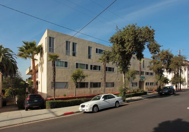 Tropikia in Santa Monica, CA - Building Photo - Building Photo