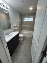 5366 Pine Ave in Long Beach, CA - Building Photo - Building Photo