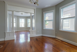 20 Marie Ave, Unit 2 in Cambridge, MA - Foto de edificio - Building Photo