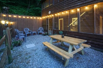 90 Faulkner Rd, Unit SI ID1308959P in Elkins, WV - Foto de edificio - Building Photo