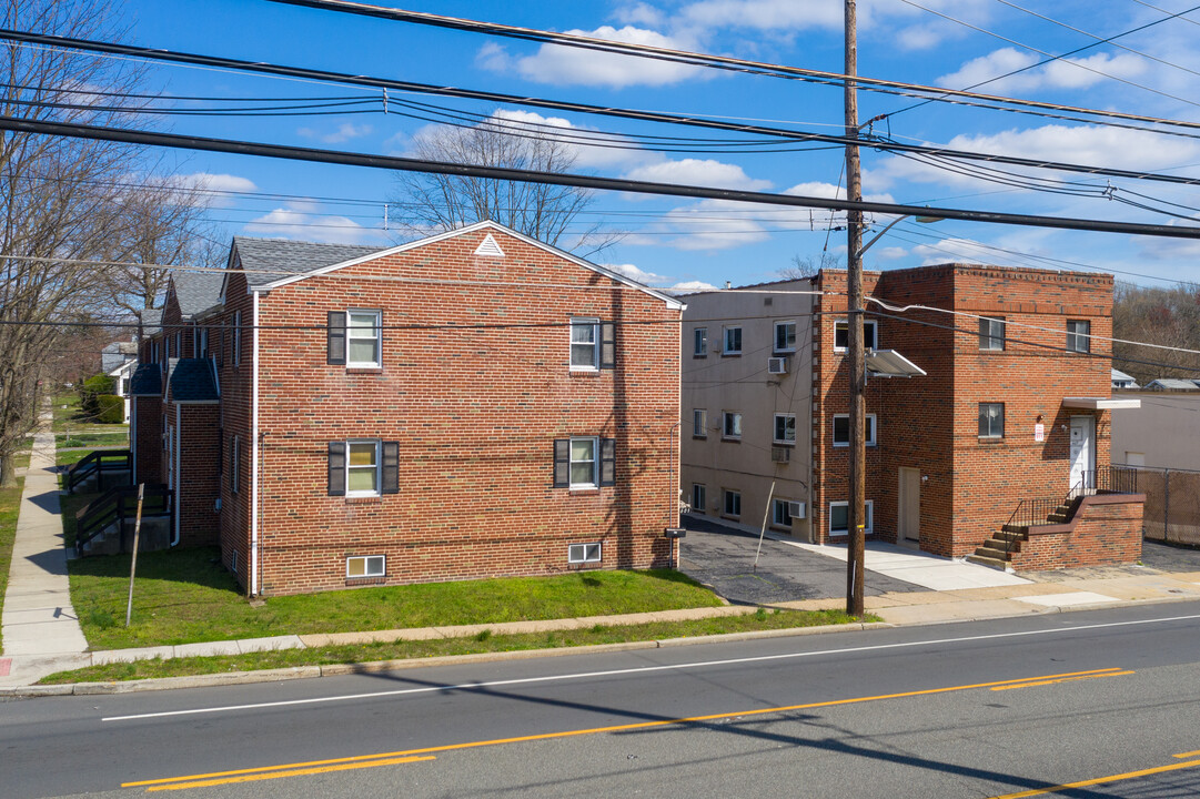 601-605 Black Horse Pike in Haddon Heights, NJ - Building Photo