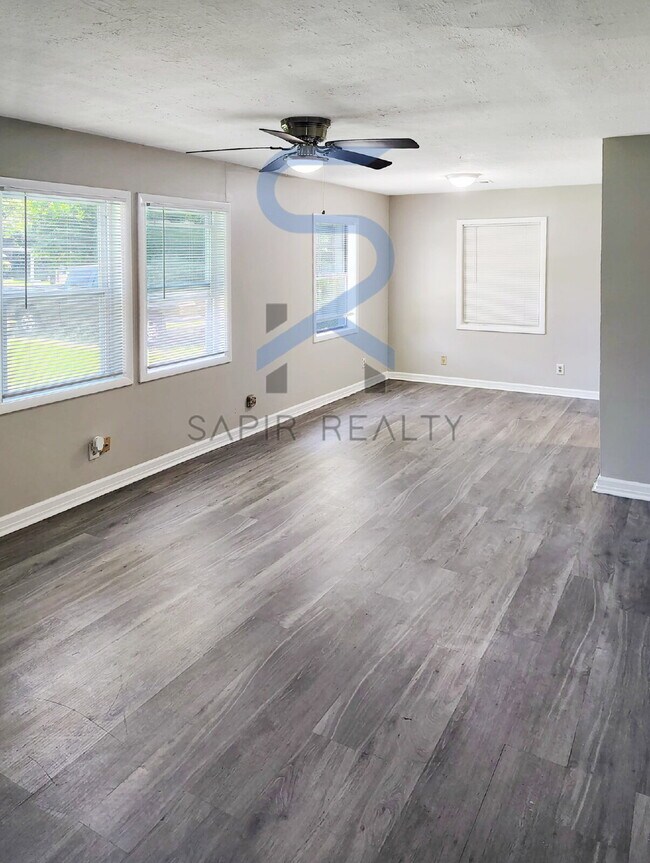203 Johns Rd in Warner Robins, GA - Building Photo - Building Photo
