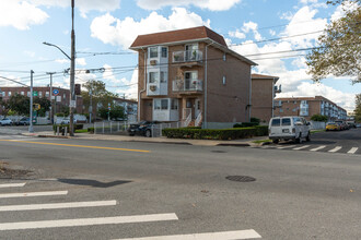 Brook Club Condominium in Brooklyn, NY - Building Photo - Building Photo