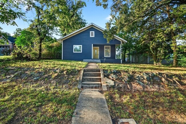 514 E Day St in Denison, TX - Building Photo - Building Photo