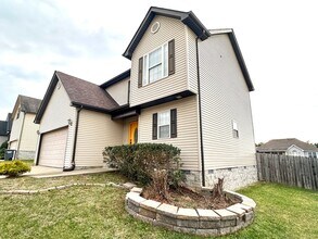 1192 Meachem Dr in Clarksville, TN - Building Photo - Building Photo