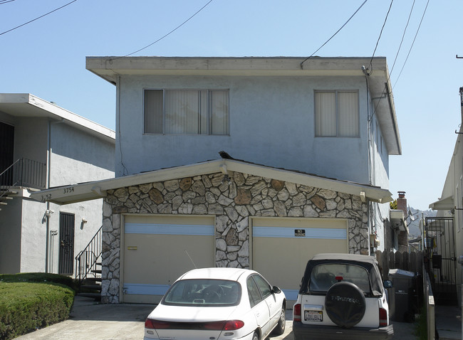 3752-3754 Brookdale Ave in Oakland, CA - Building Photo - Building Photo