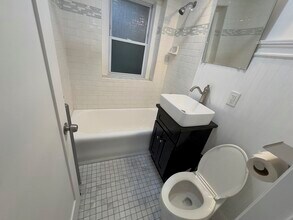195 Thomas E. Burgin Pkwy in Quincy, MA - Building Photo - Building Photo