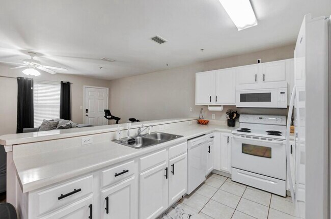 17 Shell Ave SE in Fort Walton Beach, FL - Foto de edificio - Building Photo