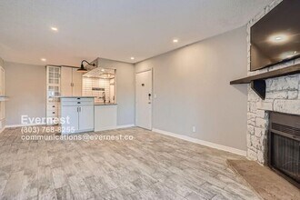 8335 Fairmount Dr in Denver, CO - Building Photo - Building Photo