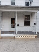 40 N Chestnut St in Palmyra, PA - Building Photo