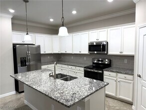 9444 Glenforest Dr in Naples, FL - Building Photo - Building Photo