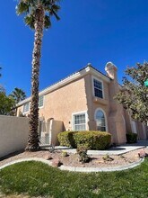 8401 Sewards Bluff Ave in Las Vegas, NV - Building Photo - Building Photo