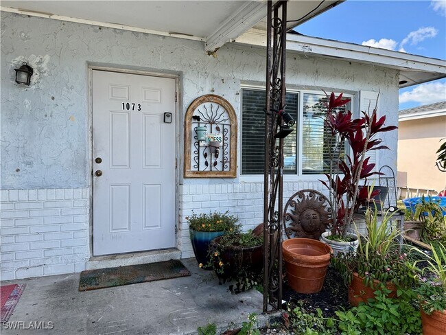 1073 San Remo Ave in Naples, FL - Building Photo - Building Photo