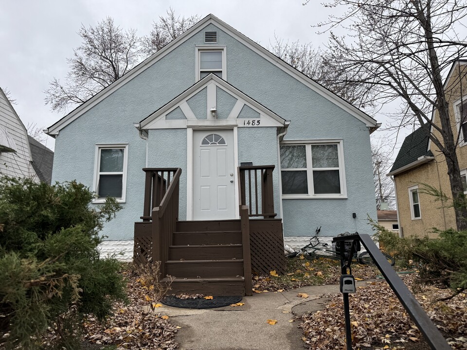 1485 Sherburne Ave in St. Paul, MN - Building Photo